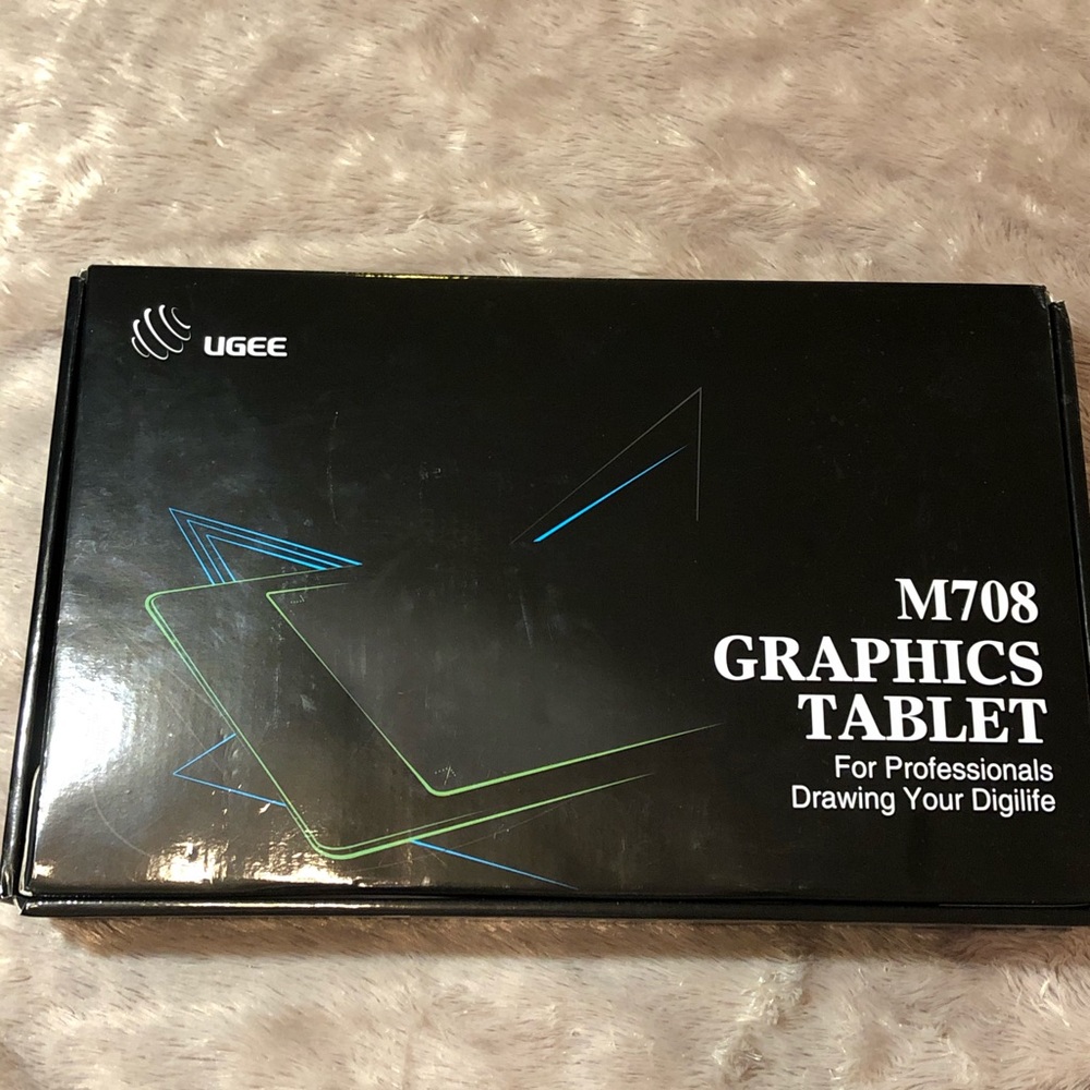 UGEE M708 Graphics Tablet - Black